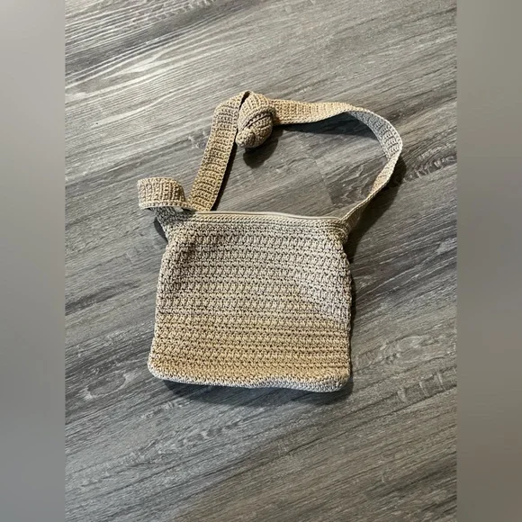 The Sak Tan Woven Shoulder Bag - Picture 4 of 4